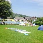 Deutsches Haus - *